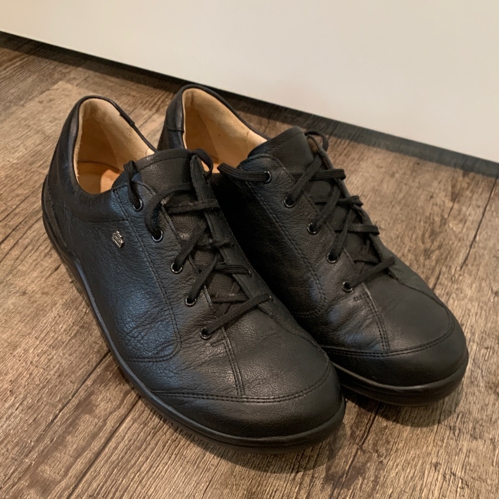 Finn Comfort Black Leather Shoes